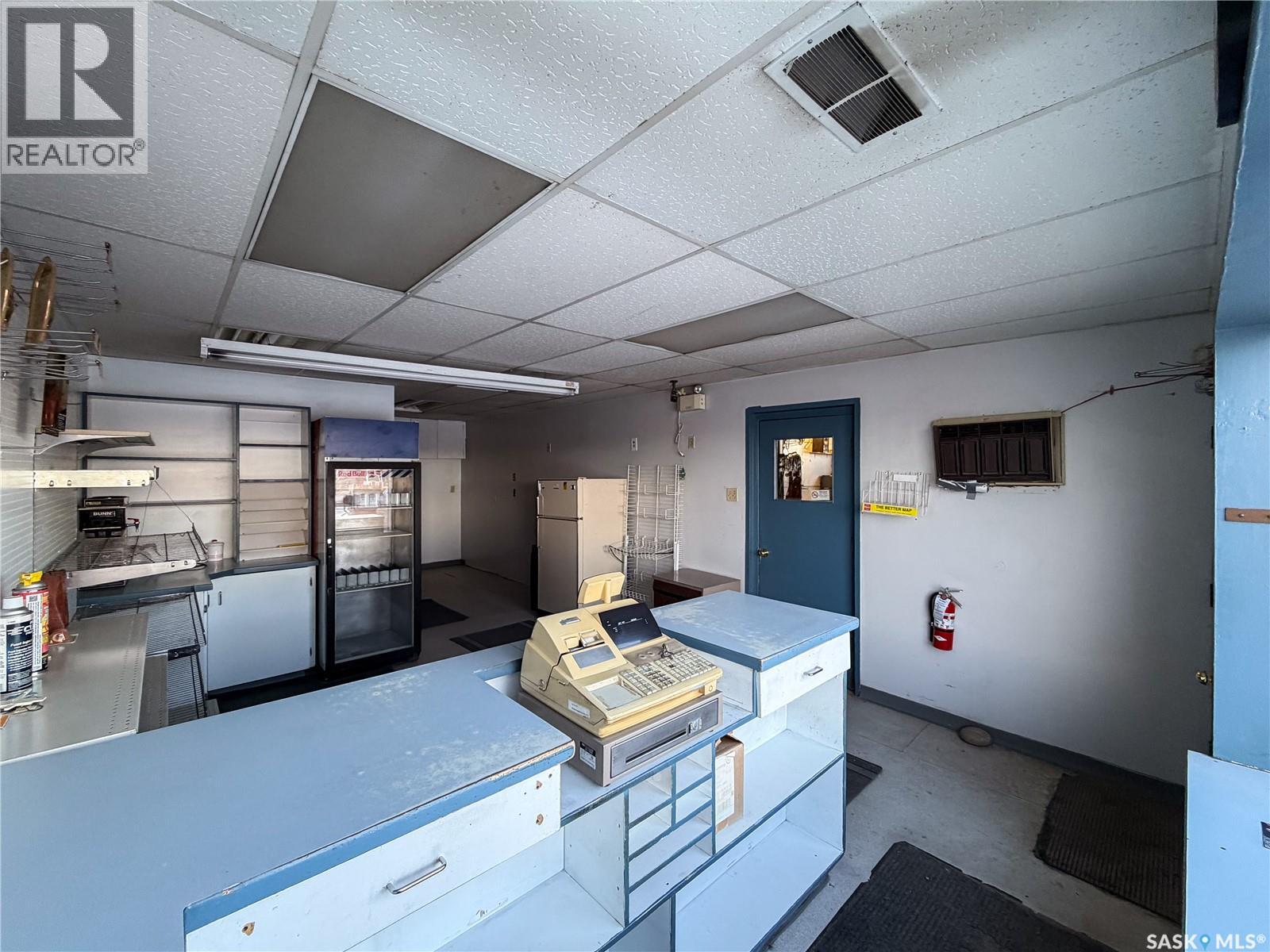 870 3rd Avenue W, Shaunavon, Saskatchewan  S0N 2M0 - Photo 10 - SK026499