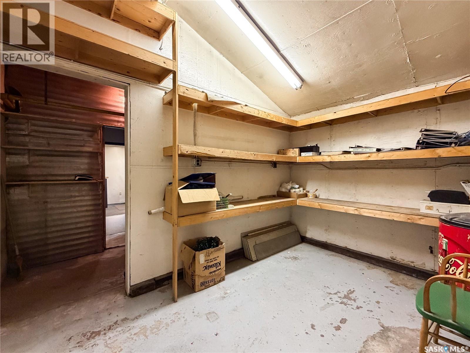 870 3rd Avenue W, Shaunavon, Saskatchewan  S0N 2M0 - Photo 21 - SK026499