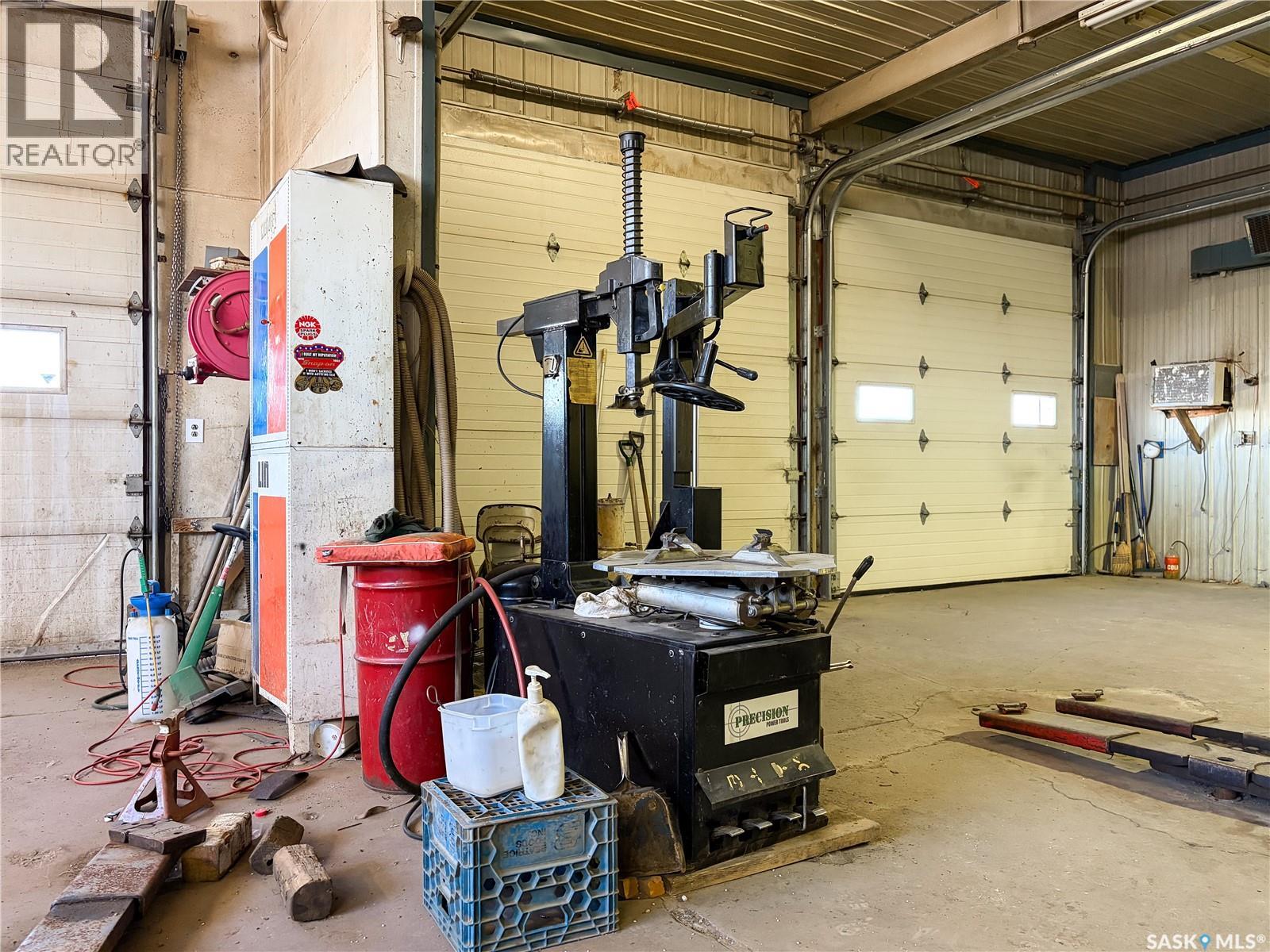 870 3rd Avenue W, Shaunavon, Saskatchewan  S0N 2M0 - Photo 32 - SK026499