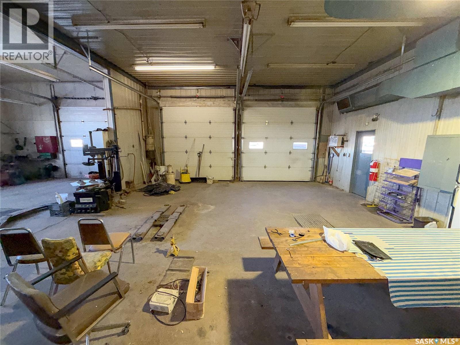 870 3rd Avenue W, Shaunavon, Saskatchewan  S0N 2M0 - Photo 39 - SK026499