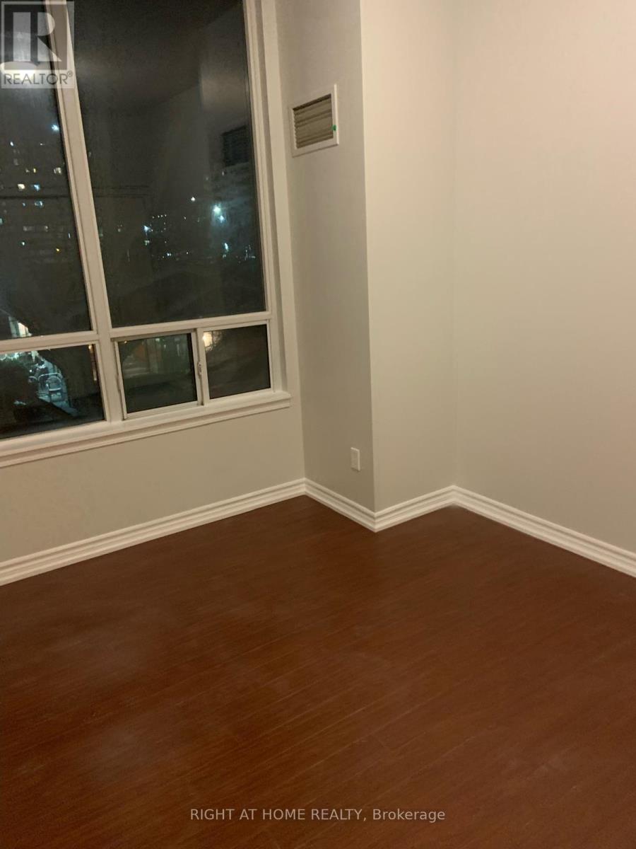 208 - 3504 Hurontario Street, Mississauga, Ontario  L5B 0B9 - Photo 25 - W12508626