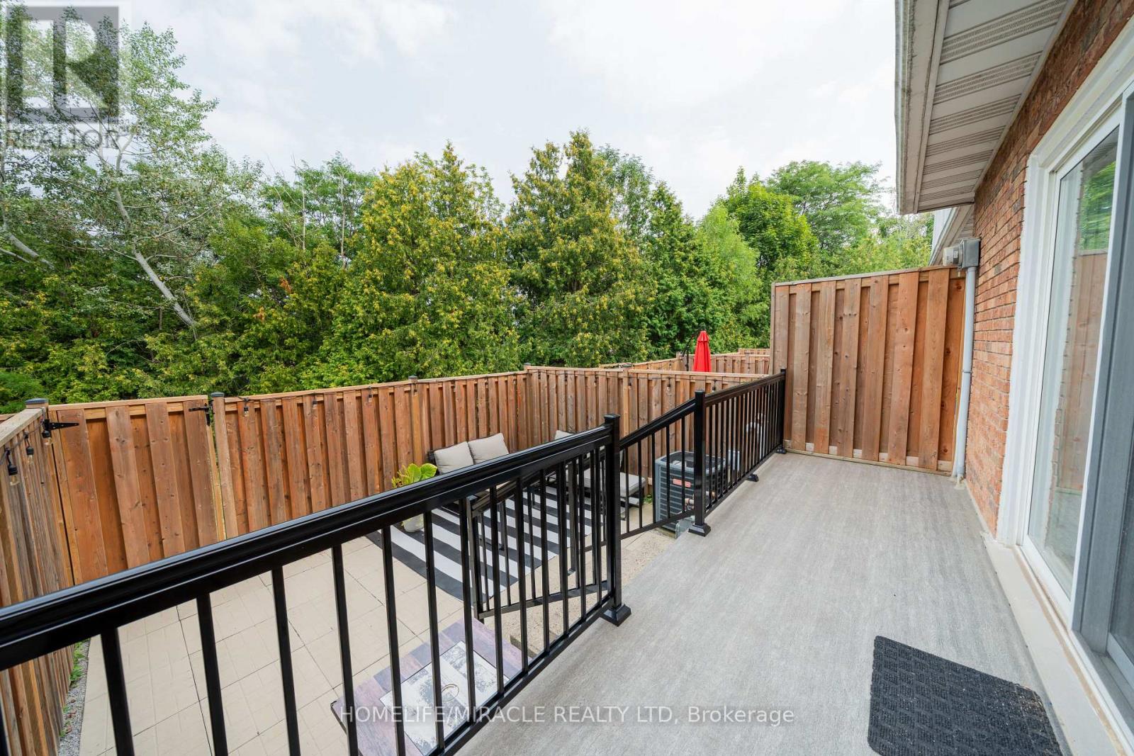 1548 Westminster Place, Burlington, Ontario  L7P 2B5 - Photo 45 - W12672460