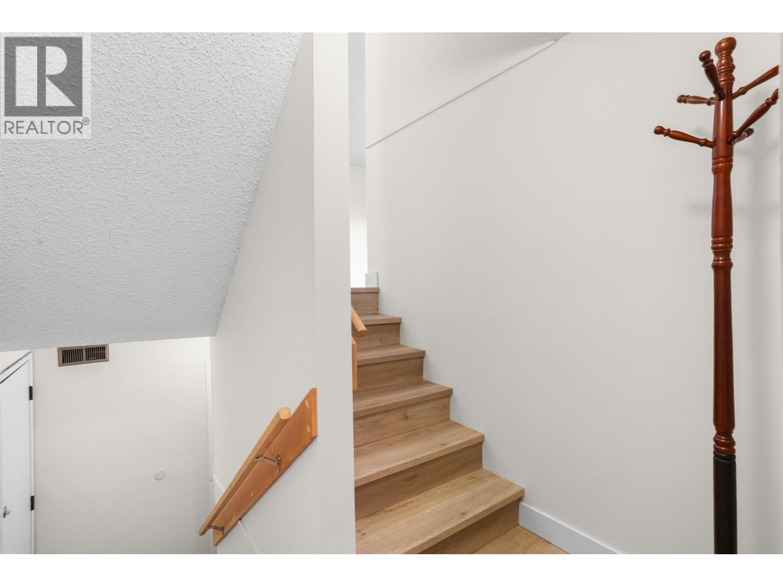 423 Cambridge Way, Port Moody, British Columbia  V3H 3V1 - Photo 26 - R3077060