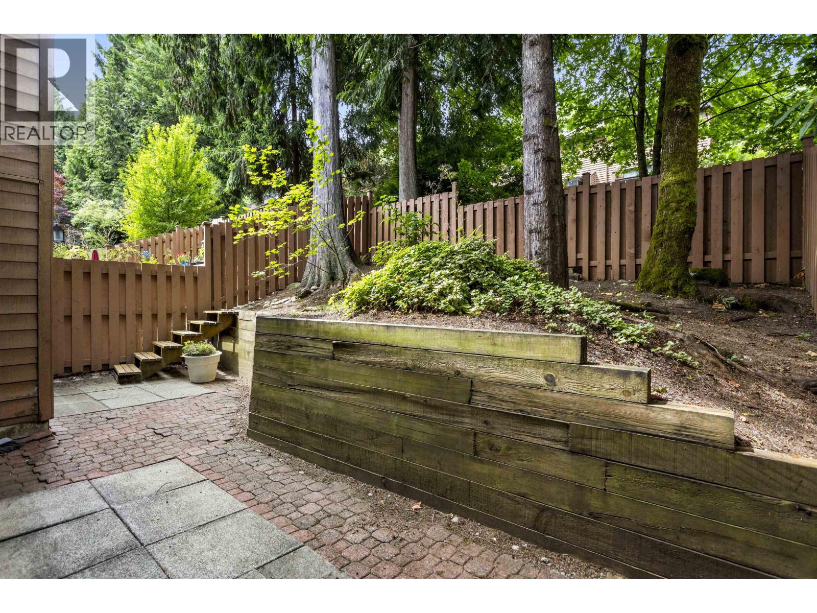 423 Cambridge Way, Port Moody, British Columbia  V3H 3V1 - Photo 33 - R3077060