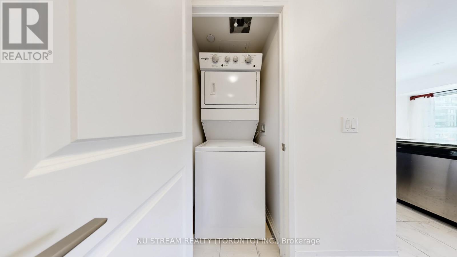 511 - 741 Sheppard Avenue W, Toronto, Ontario  M3H 2S9 - Photo 28 - C12683068