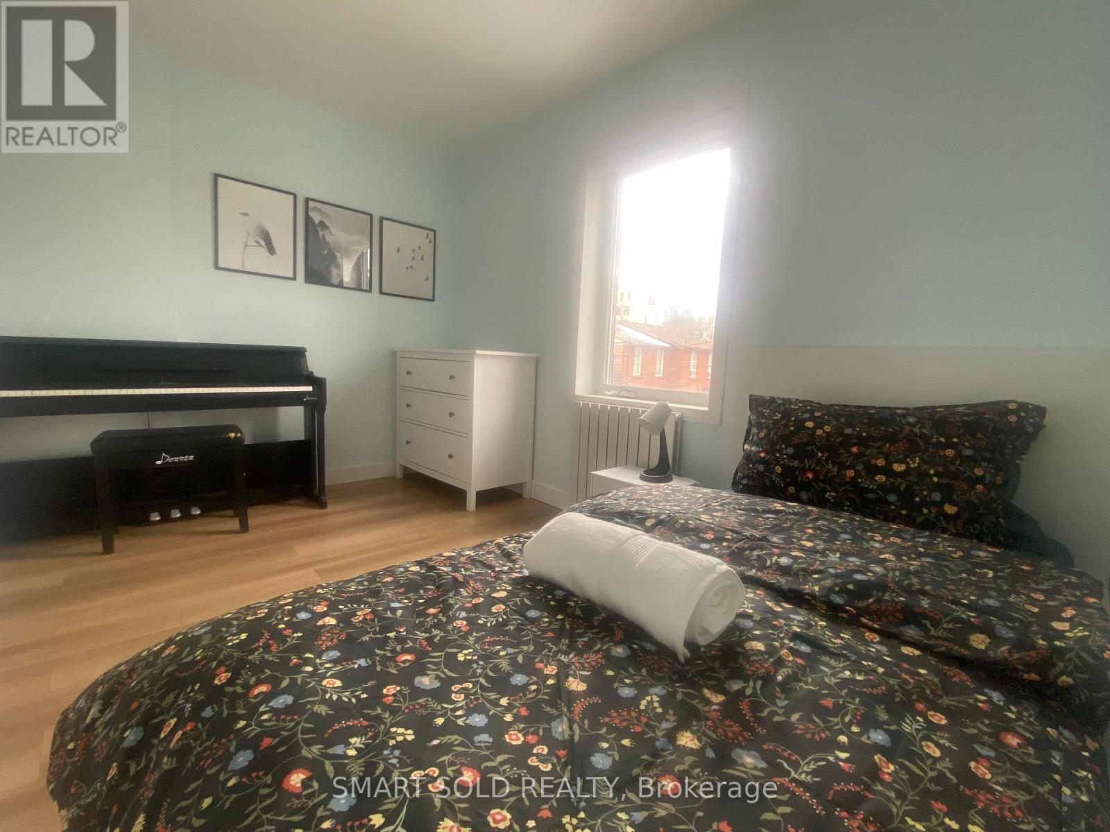 42 Arnold Avenue, Toronto, Ontario  M5A 3B2 - Photo 19 - C12683076