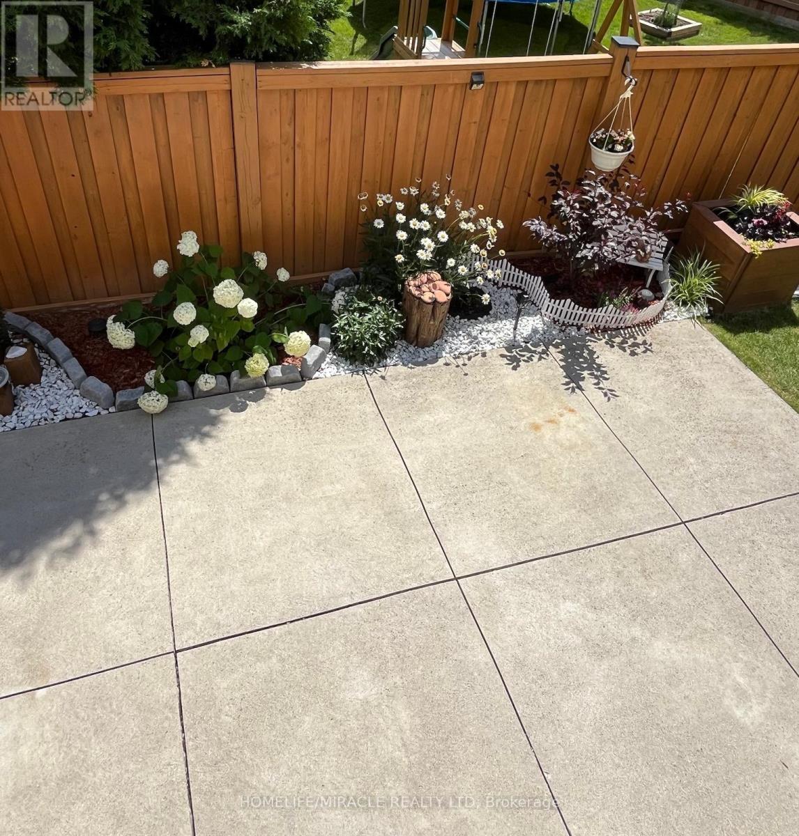 350 Kincardine Terrace, Milton, Ontario  L9T 8M8 - Photo 10 - W12683064