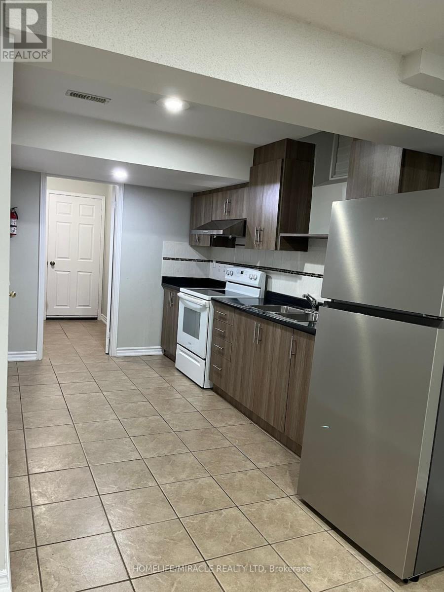 350 Kincardine Terrace, Milton, Ontario  L9T 8M8 - Photo 3 - W12683064