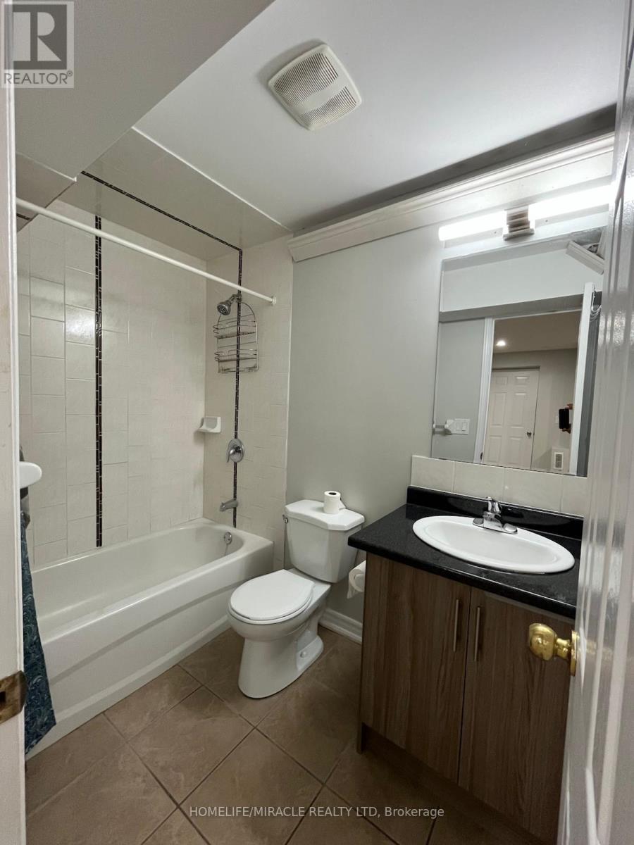 350 Kincardine Terrace, Milton, Ontario  L9T 8M8 - Photo 7 - W12683064