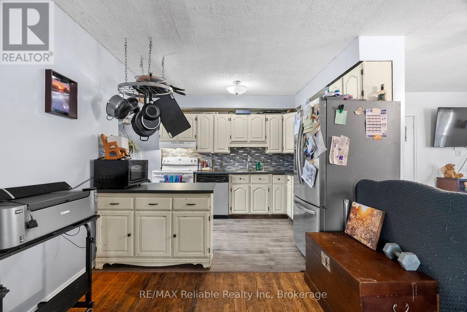 117 Goderich Street E, Huron East, Ontario  N0K 1W0 - Photo 10 - X12683120