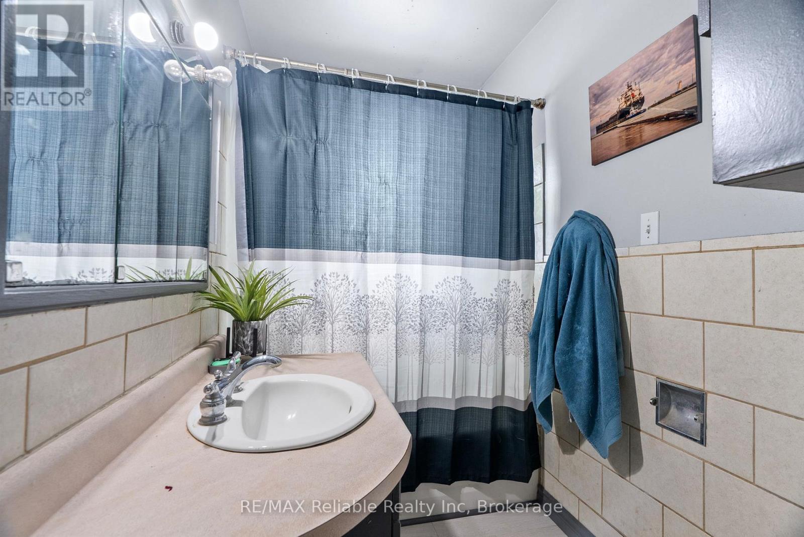 117 Goderich Street E, Huron East, Ontario  N0K 1W0 - Photo 14 - X12683120