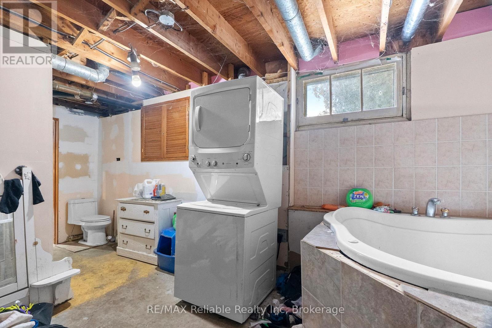 117 Goderich Street E, Huron East, Ontario  N0K 1W0 - Photo 25 - X12683120