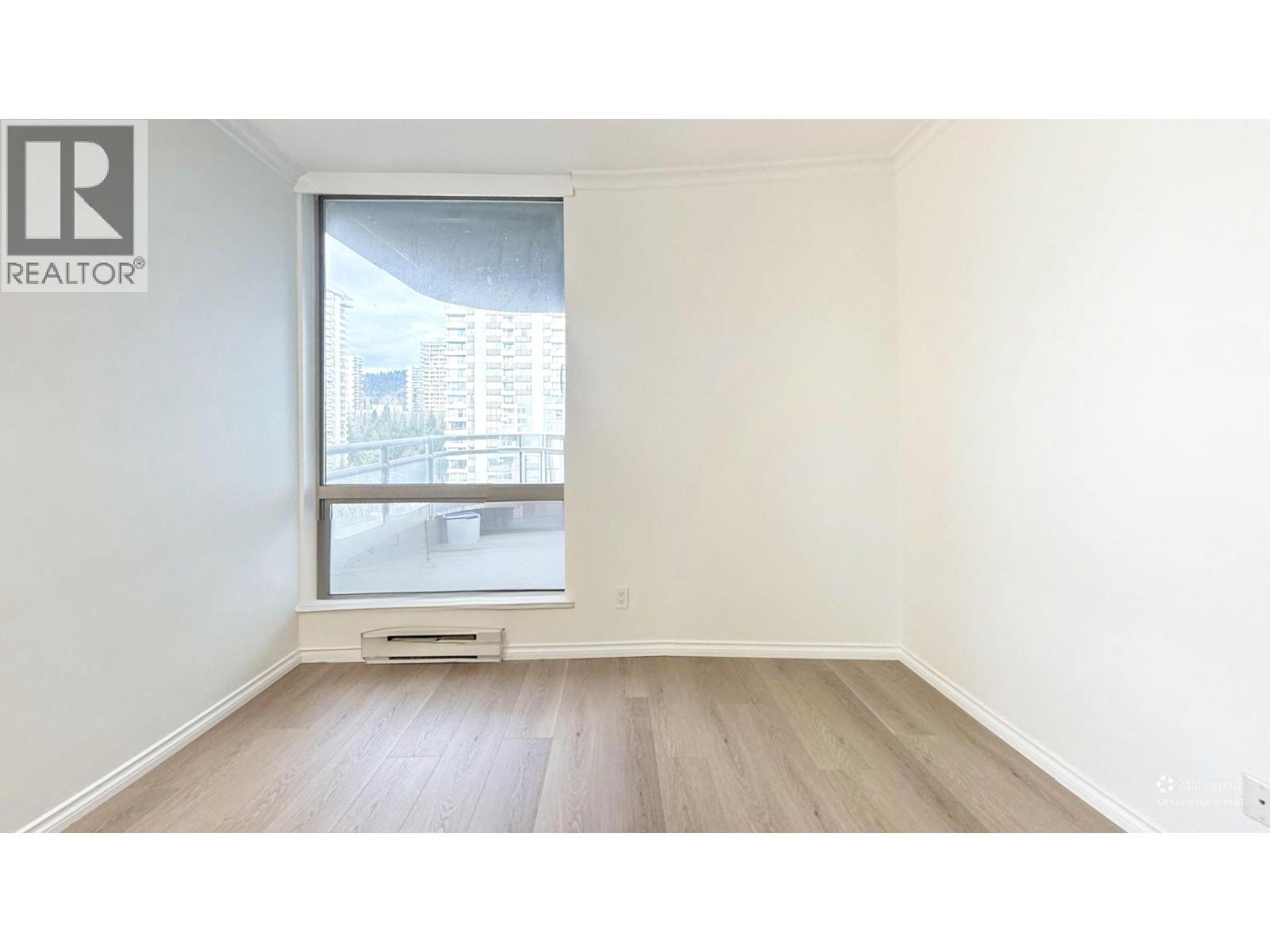 1406 9603 Manchester Drive, Burnaby, British Columbia  V3N 4Y7 - Photo 2 - R3078004