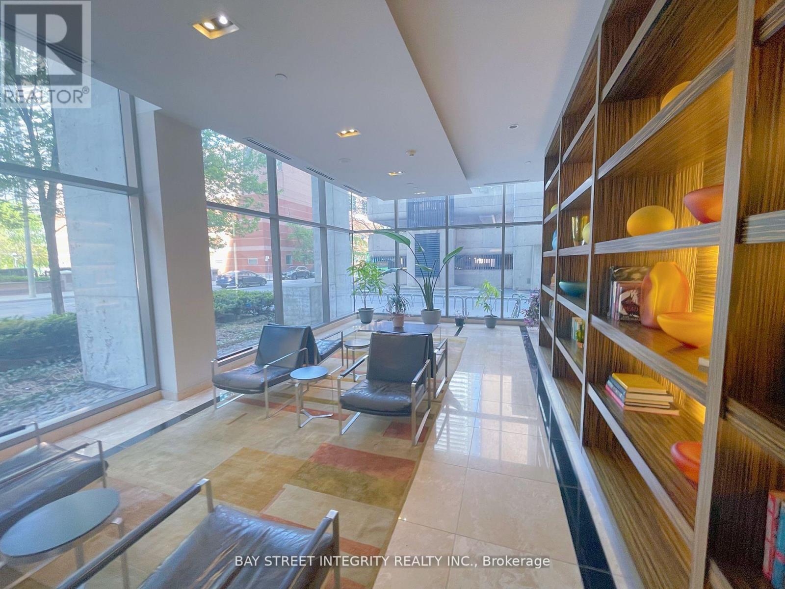 1710 - 37 Grosvenor Street, Toronto, Ontario  M4Y 3G5 - Photo 4 - C12683084