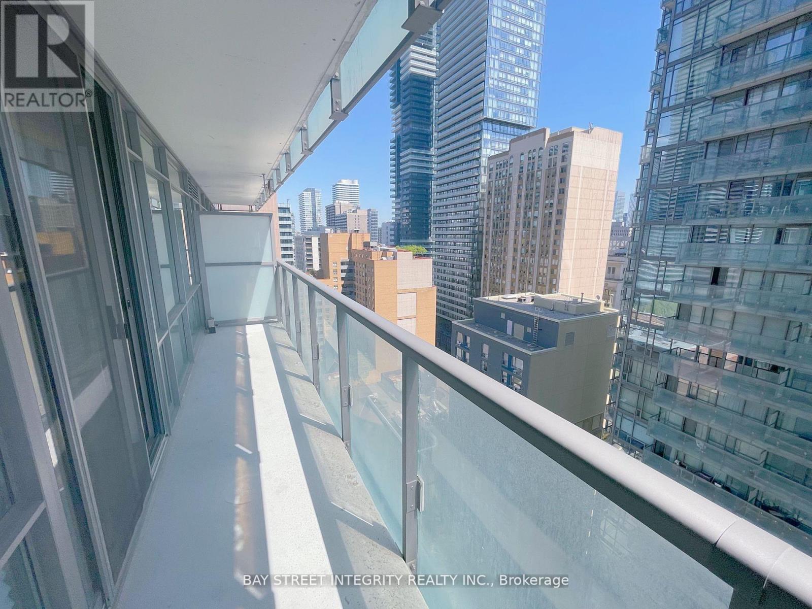 1710 - 37 Grosvenor Street, Toronto, Ontario  M4Y 3G5 - Photo 5 - C12683084