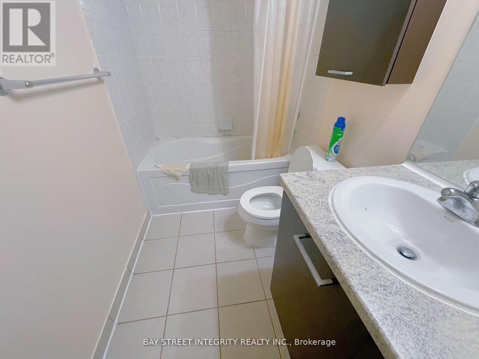1710 - 37 Grosvenor Street, Toronto, Ontario  M4Y 3G5 - Photo 7 - C12683084