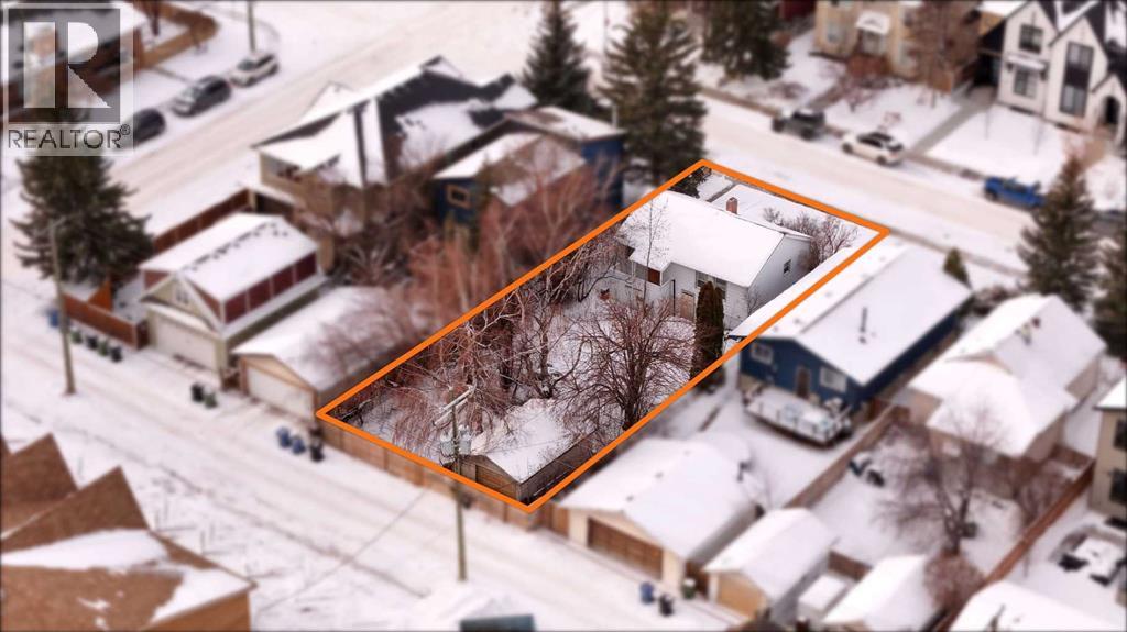 2032 27 Street Sw, Calgary, Alberta  T3E 2E7 - Photo 3 - A2276128