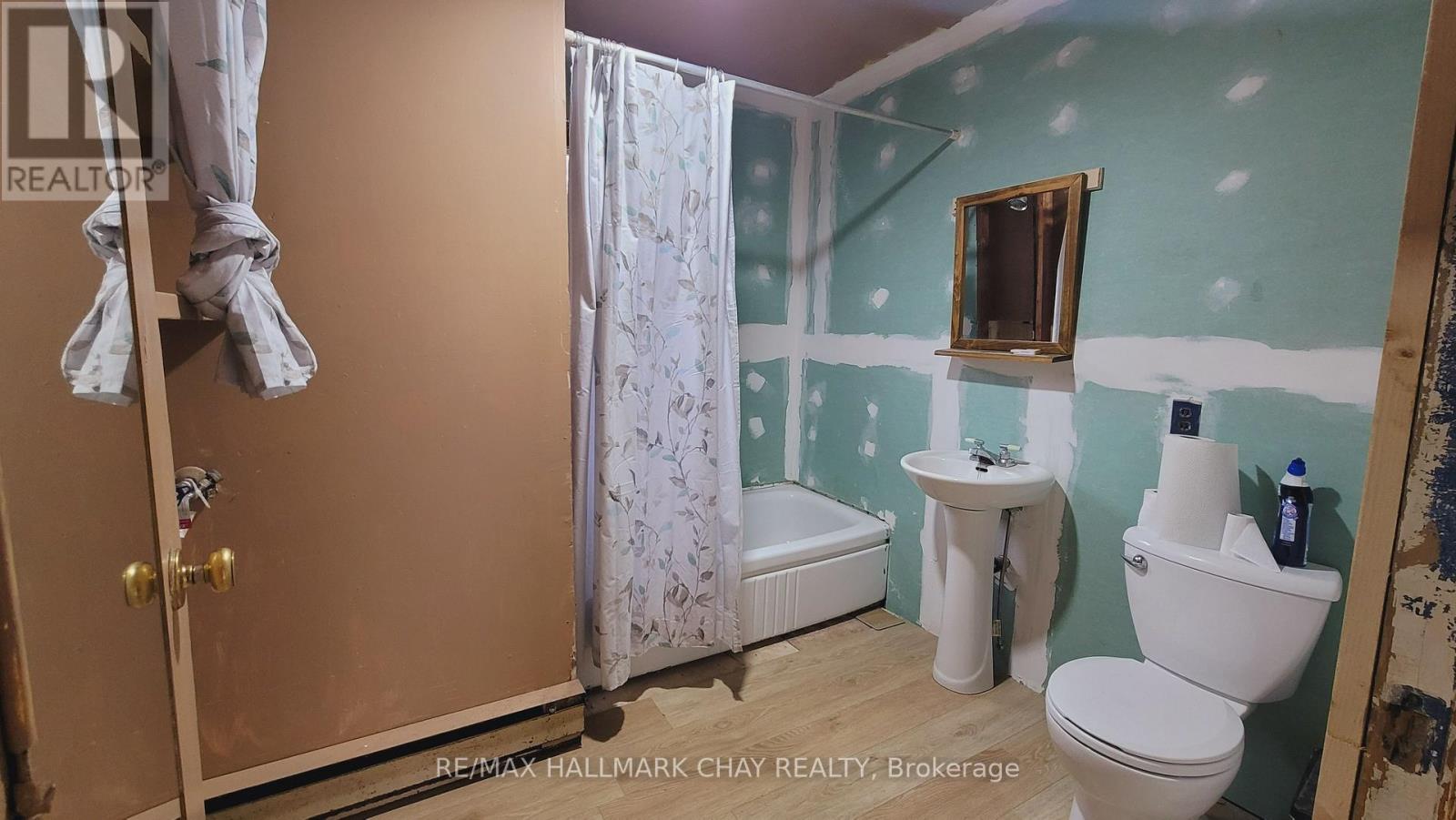 14189 12 Highway, Tay, Ontario  L0K 2C0 - Photo 8 - S12683098