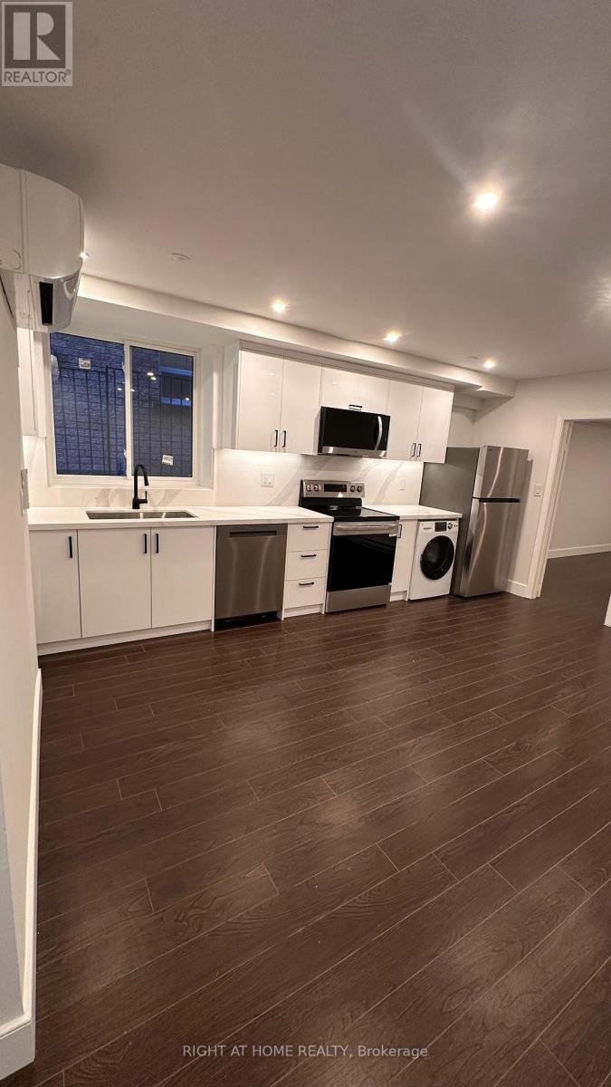 1359 Davenport Road, Toronto, Ontario  M6H 2H5 - Photo 2 - W12683108