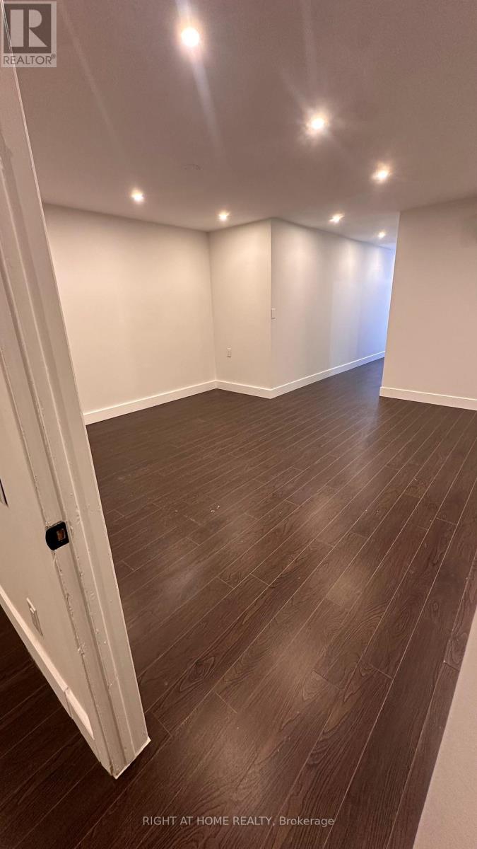 1359 Davenport Road, Toronto, Ontario  M6H 2H5 - Photo 5 - W12683108