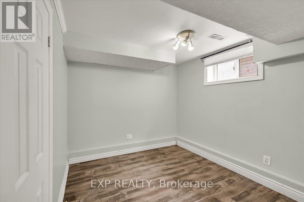 135 Mill Street N, Brampton, Ontario  L6X 2P1 - Photo 35 - W12683110