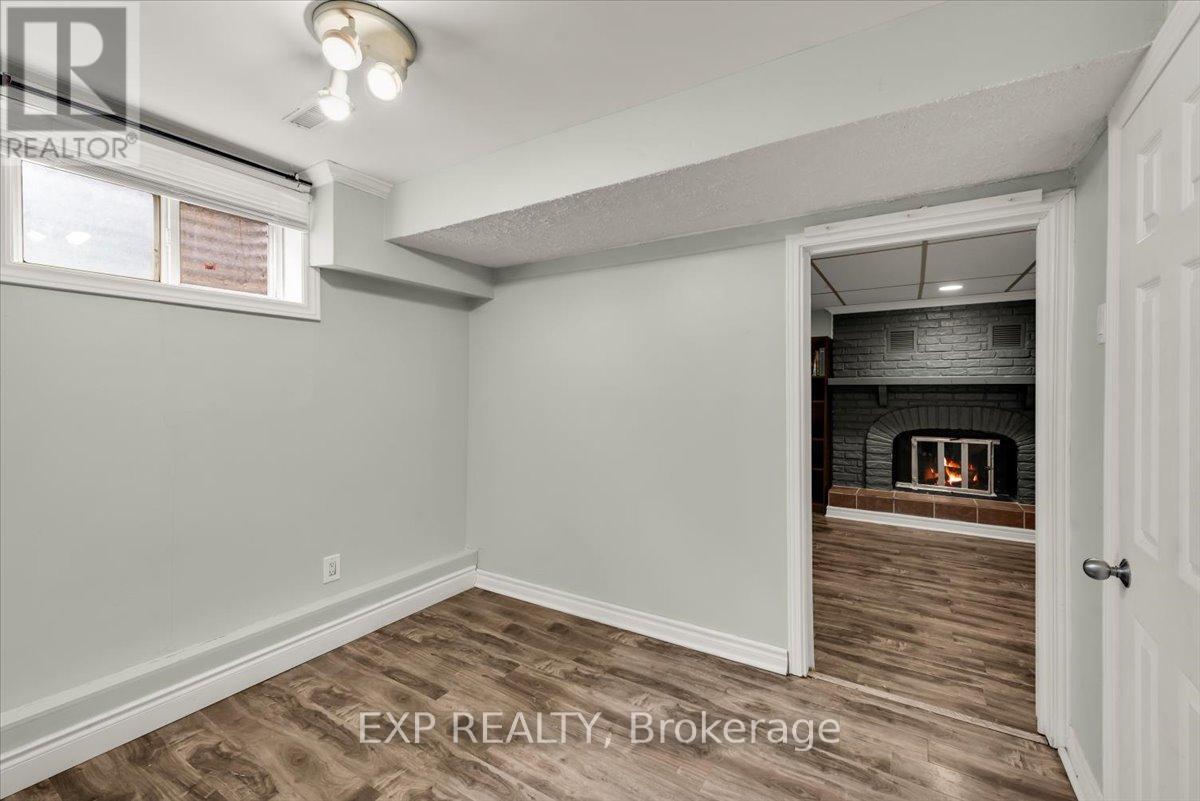 135 Mill Street N, Brampton, Ontario  L6X 2P1 - Photo 36 - W12683110