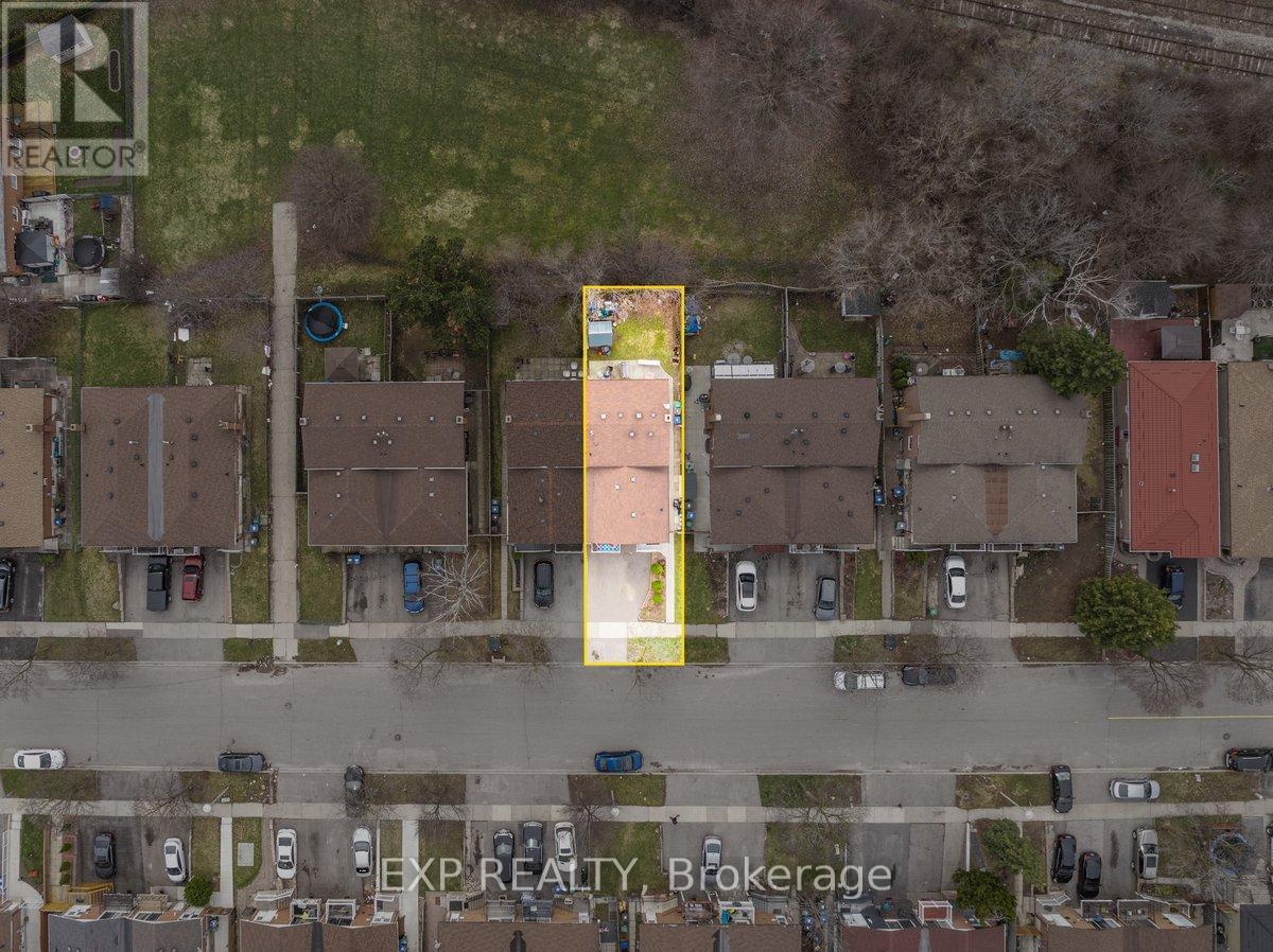 135 Mill Street N, Brampton, Ontario  L6X 2P1 - Photo 41 - W12683110