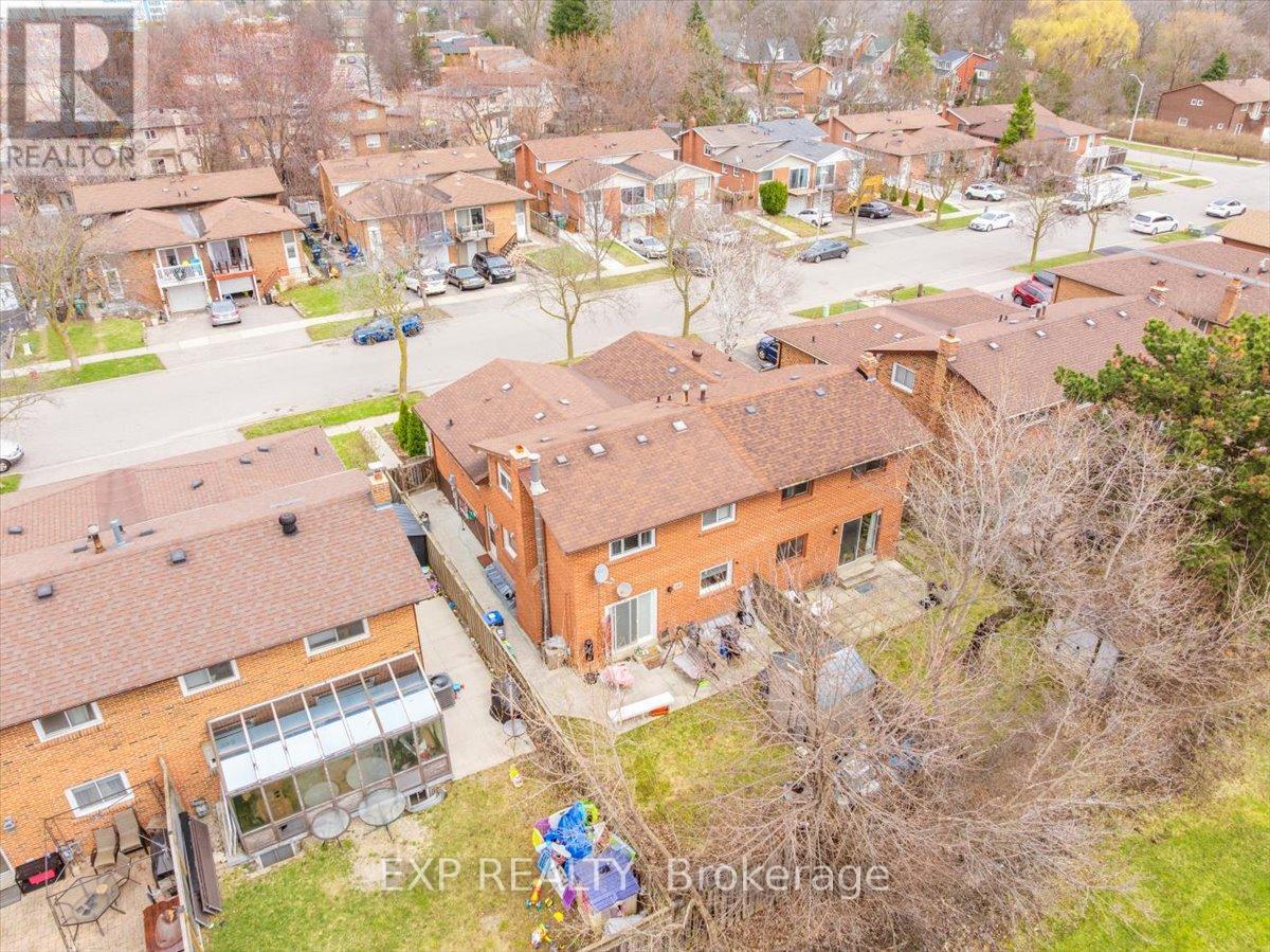 135 Mill Street N, Brampton, Ontario  L6X 2P1 - Photo 42 - W12683110