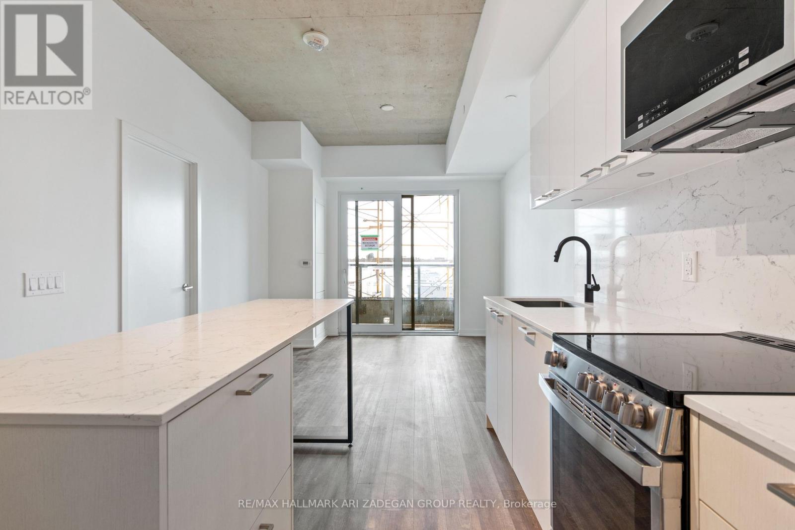 #518 - 1808 St. Clair Avenue W, Toronto, Ontario  M6N 1J5 - Photo 10 - W12683118