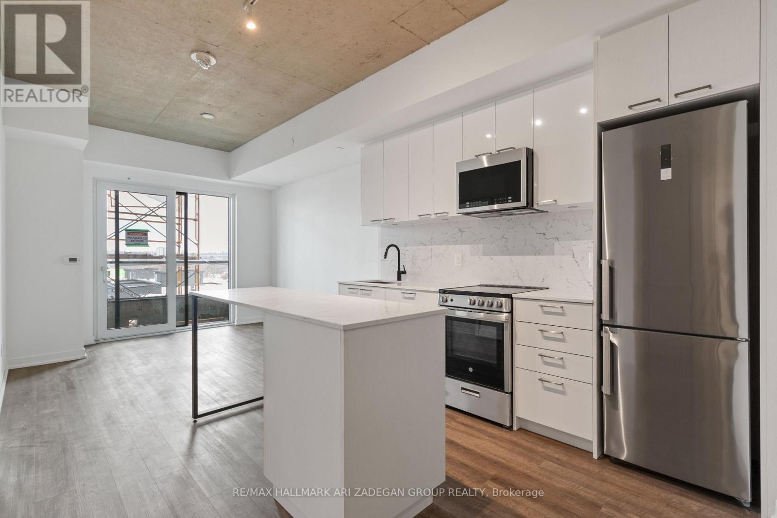 #518 - 1808 St. Clair Avenue W, Toronto, Ontario  M6N 1J5 - Photo 6 - W12683118