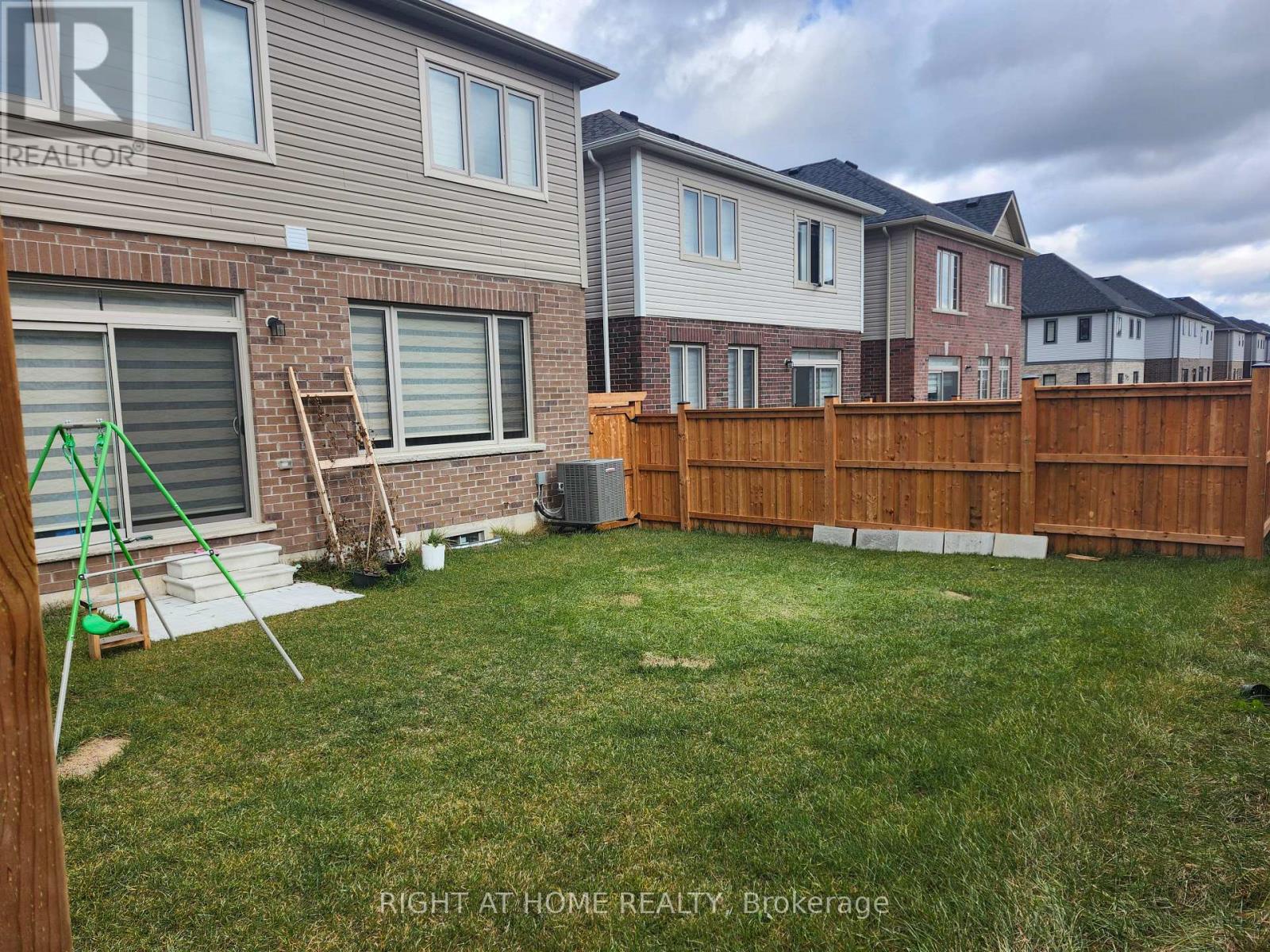 66 Georgina Street, Kitchener, Ontario  N2R 0S6 - Photo 2 - X12683124