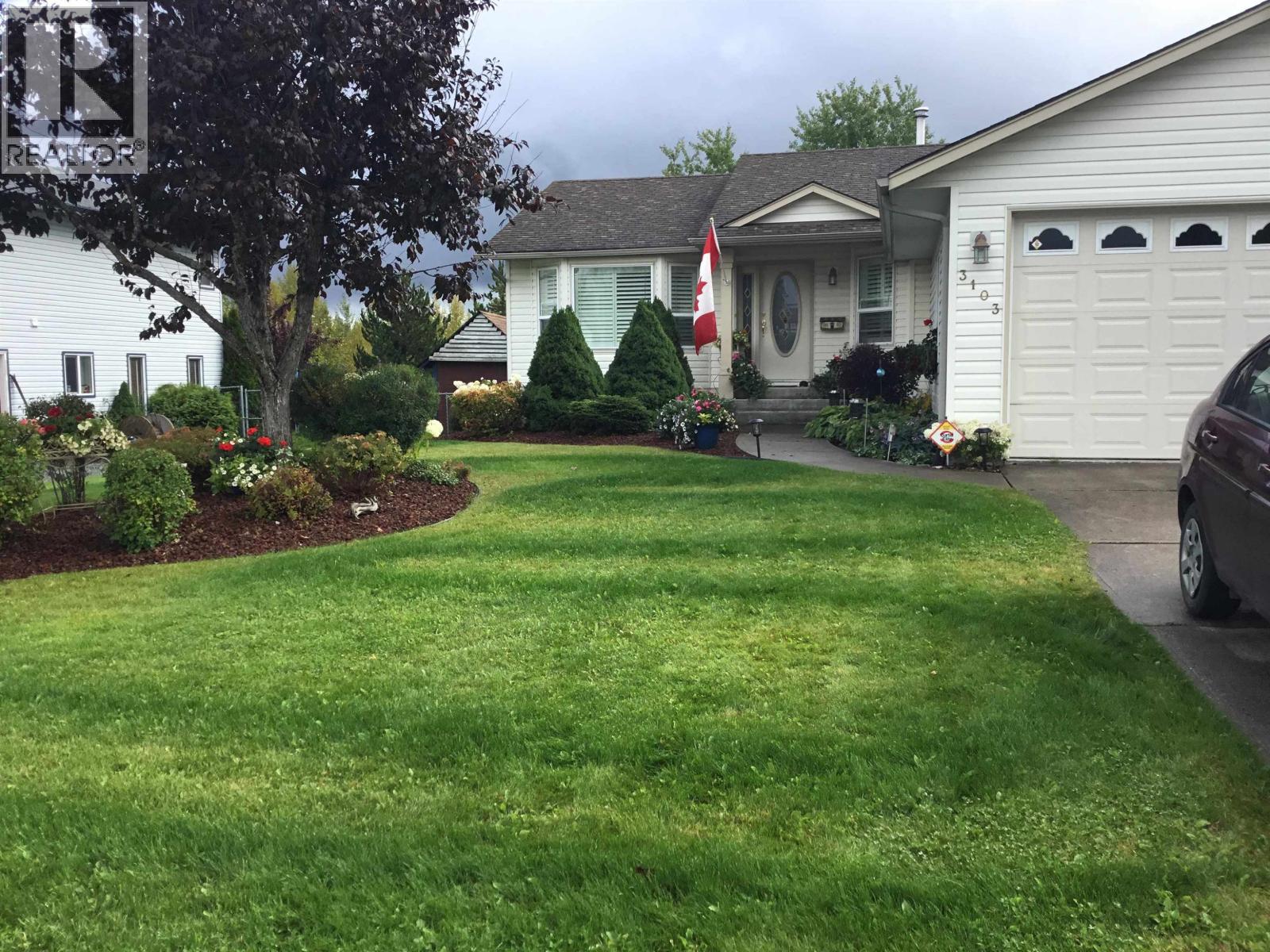 3103 Rosemont Drive, Prince George, British Columbia  V2V 2V2 - Photo 2 - R3077653