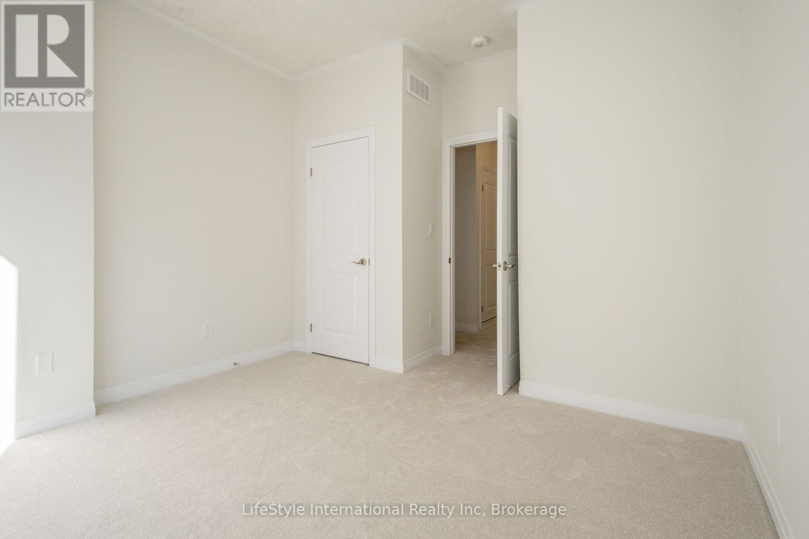 36 - 25 Isherwood Avenue, Cambridge, Ontario  N1R 0E2 - Photo 17 - X12683162