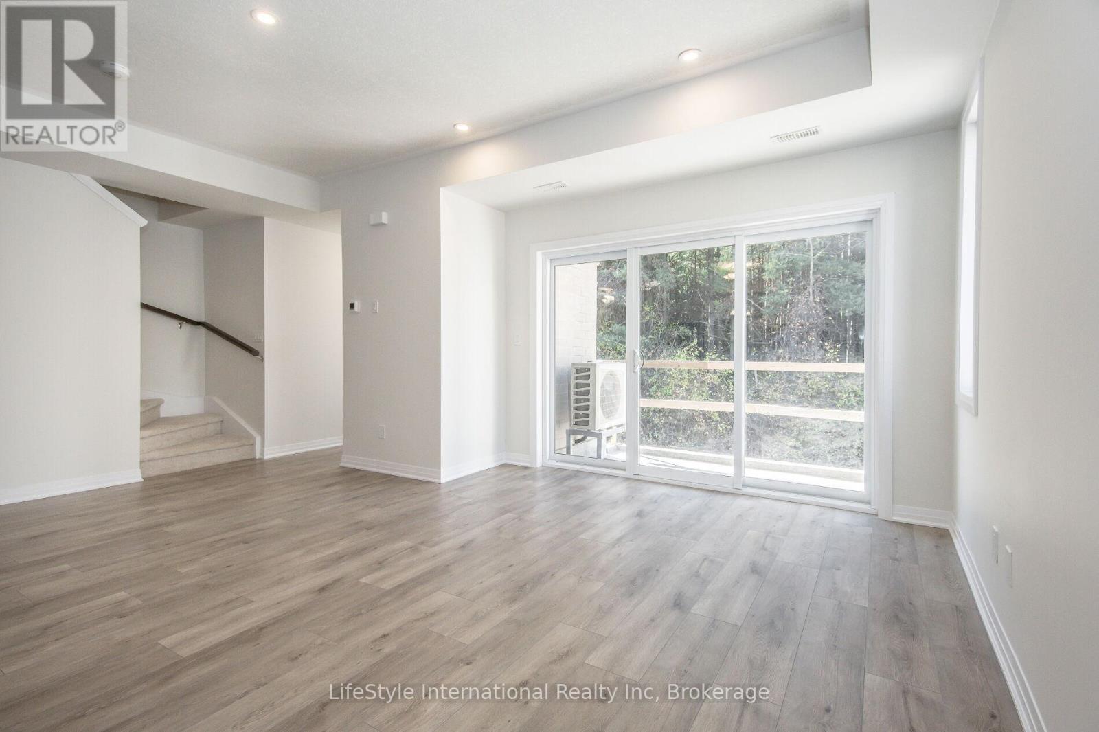 36 - 25 Isherwood Avenue, Cambridge, Ontario  N1R 0E2 - Photo 9 - X12683162