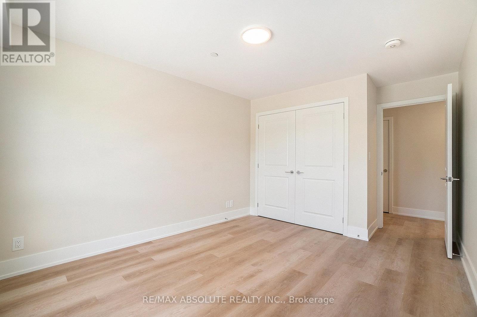 112 - 12 Thomas Street N, Arnprior, Ontario  K7S 2J1 - Photo 10 - X12683142