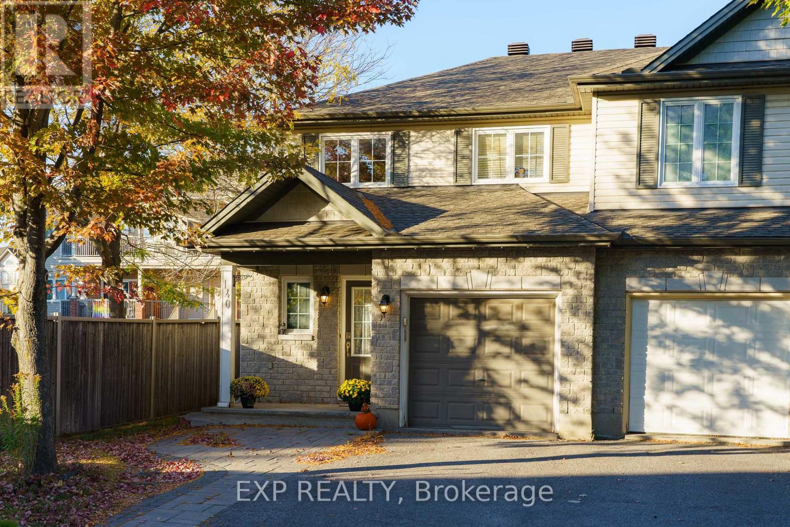 140 WHETSTONE CRESCENT, Ottawa, Ontario