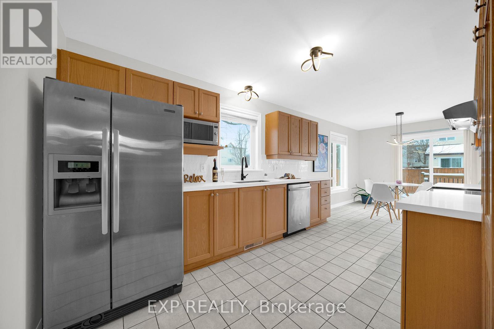 140 Whetstone Crescent, Ottawa, Ontario  K2G 7C3 - Photo 12 - X12683156