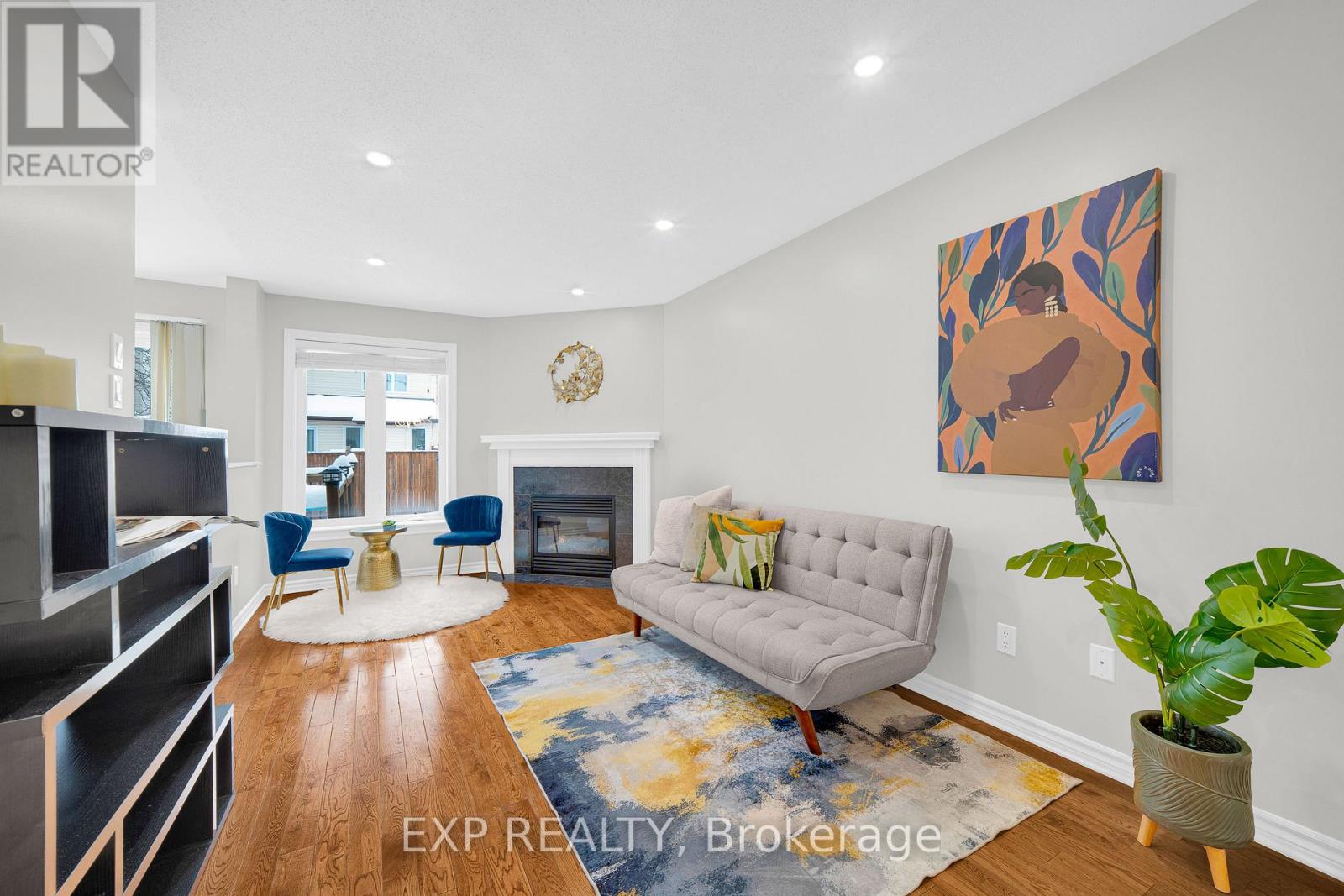 140 Whetstone Crescent, Ottawa, Ontario  K2G 7C3 - Photo 3 - X12683156