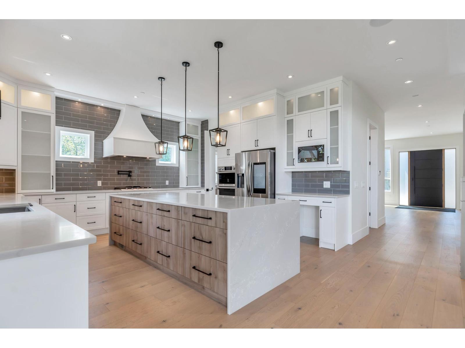 5686 Crimson Ridge, Promontory, Chilliwack, British Columbia  V2R 6H7 - Photo 6 - R3077531