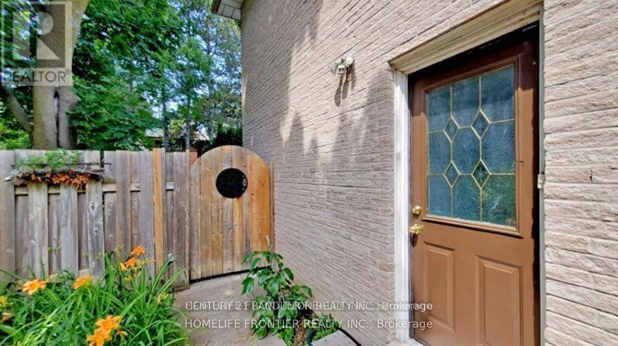 201 Centre Street W, Richmond Hill, Ontario  L4C 3P9 - Photo 6 - N12683144