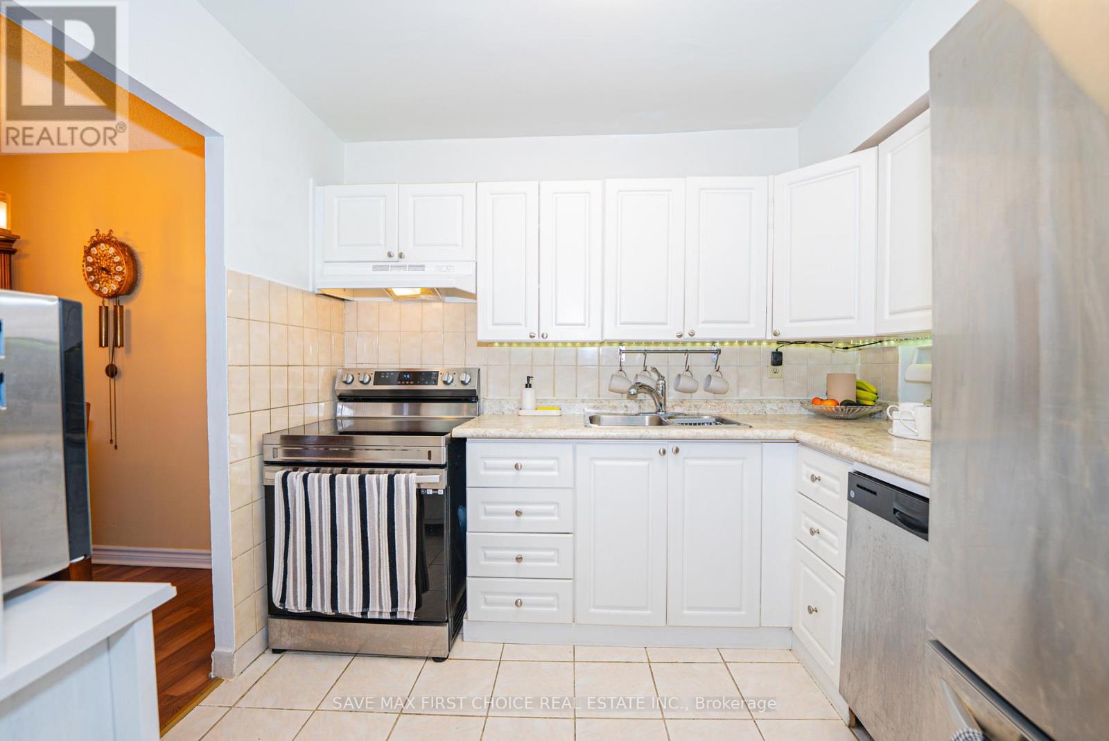 2107 - 330 Dixon Road, Toronto, Ontario  M9R 1S9 - Photo 10 - W12683146