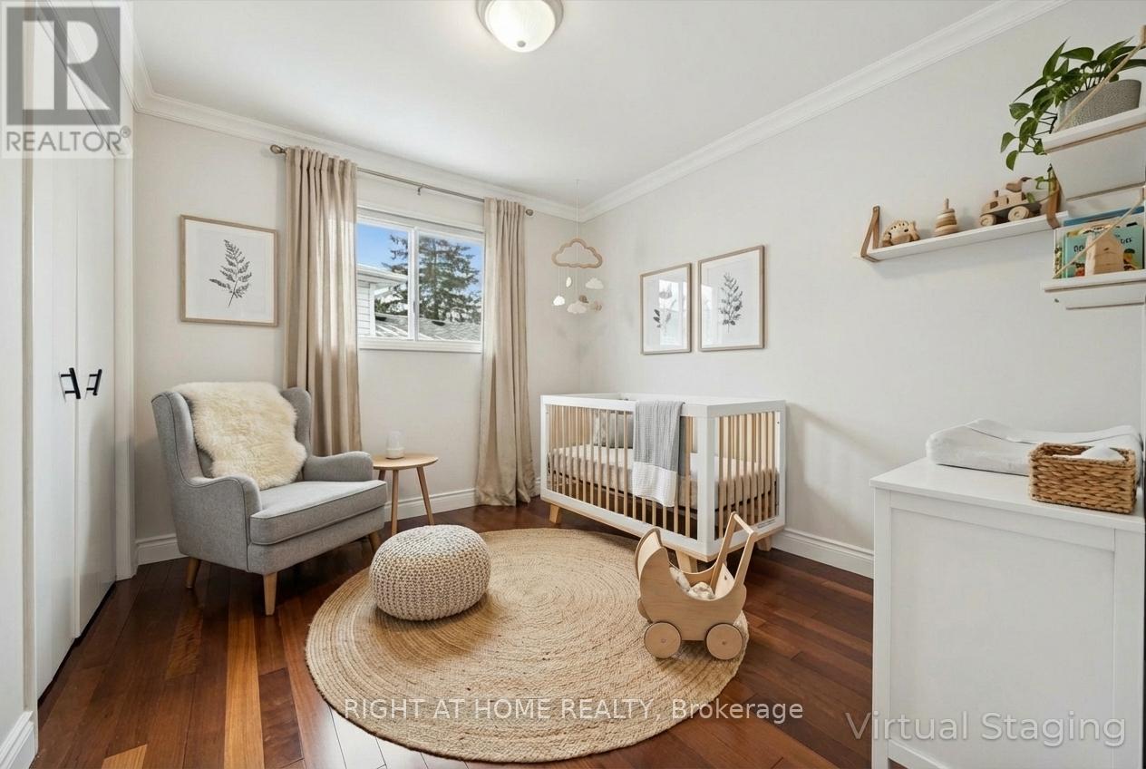 2201 Cartier Crescent, Burlington, Ontario  L7P 2Z6 - Photo 13 - W12683148