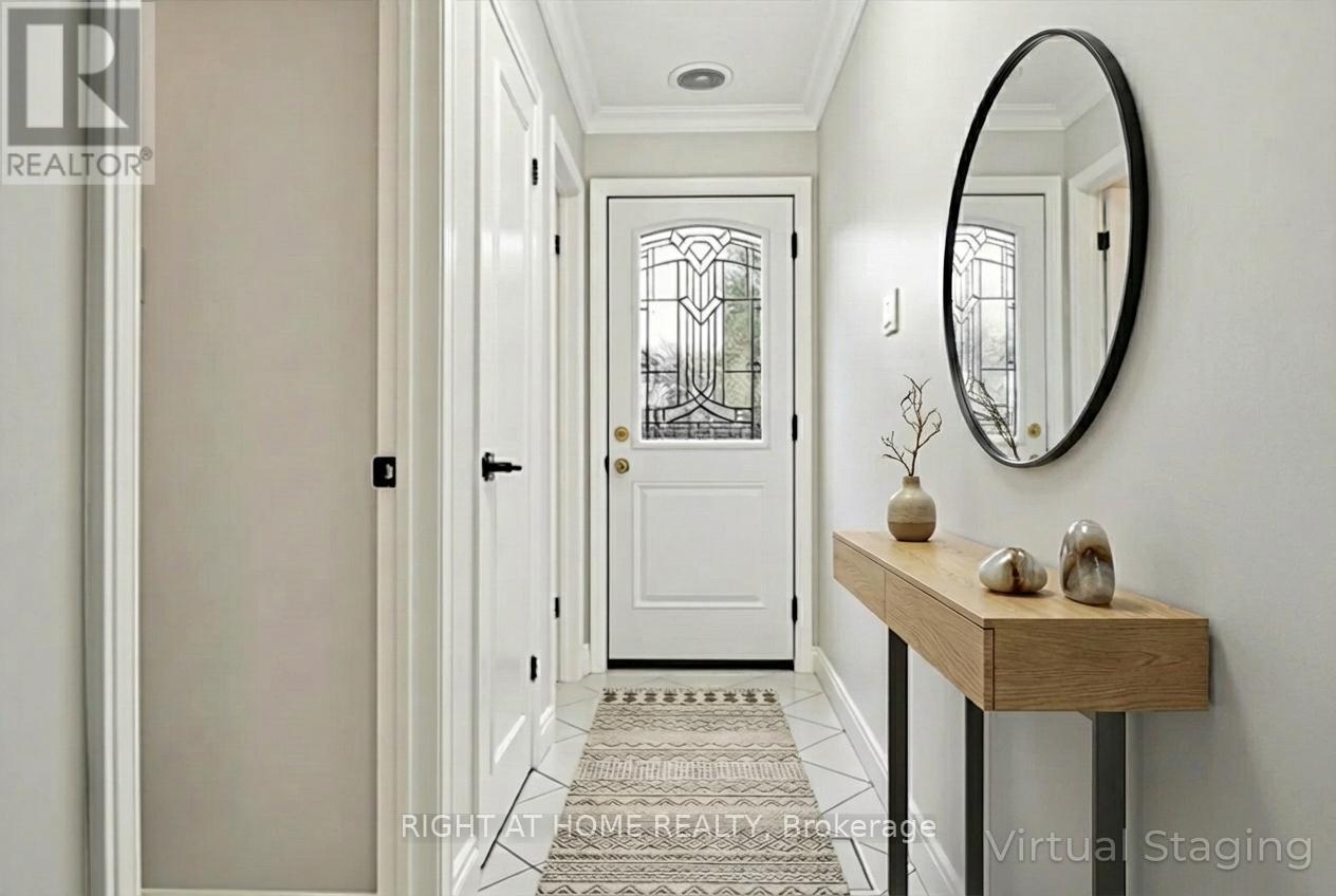 2201 Cartier Crescent, Burlington, Ontario  L7P 2Z6 - Photo 14 - W12683148