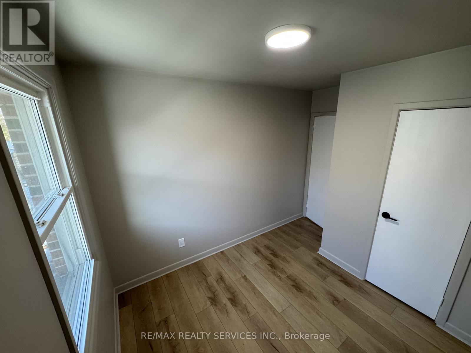 44 Carlyle Crescent, Brampton, Ontario  L6W 2Z1 - Photo 11 - W12683152