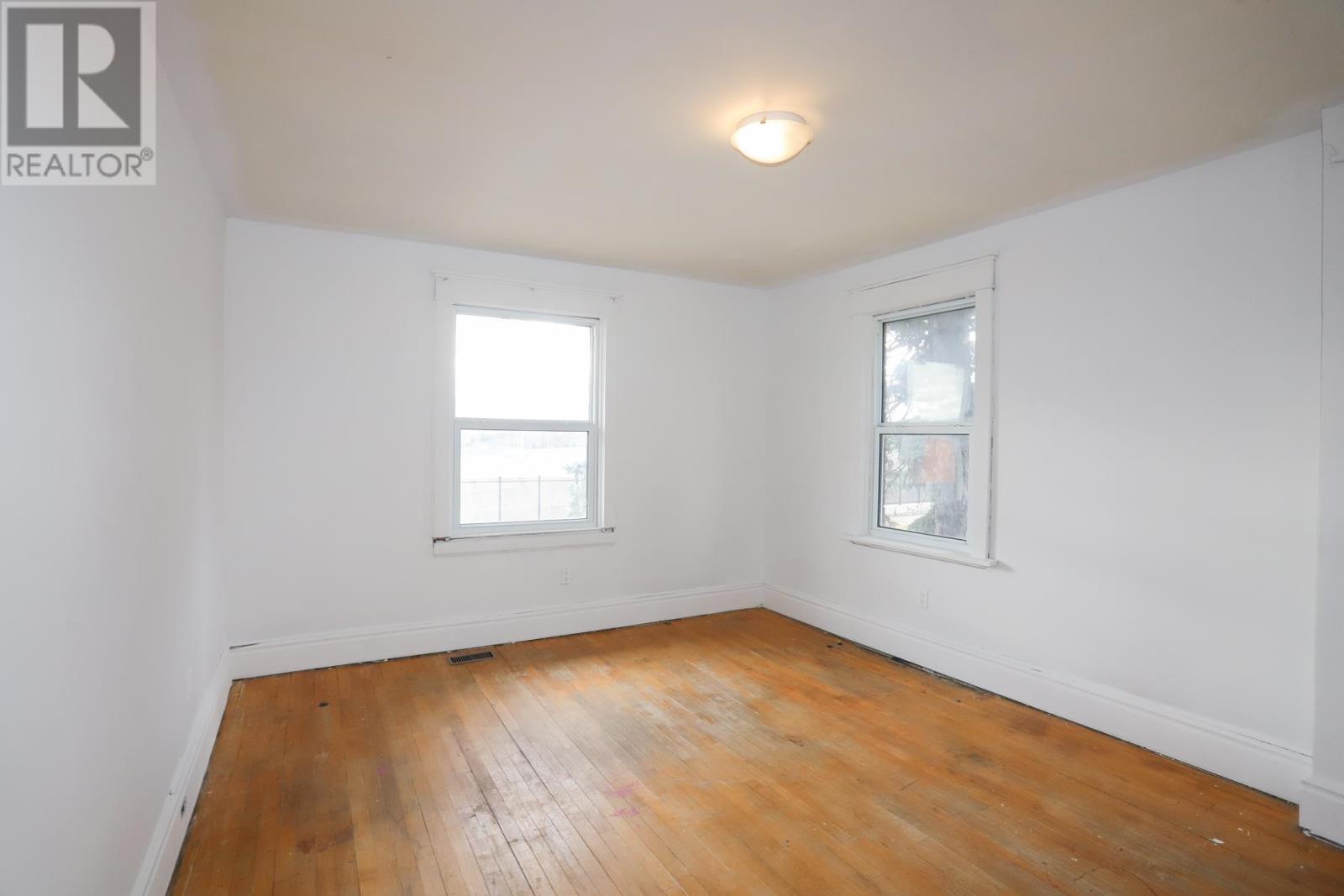 364 Albert St W, Sault Ste. Marie, Ontario  P6A 1B7 - Photo 19 - SM253184