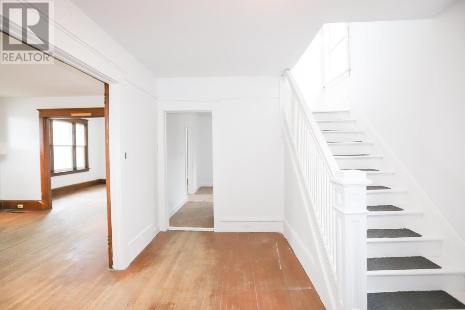 364 Albert St W, Sault Ste. Marie, Ontario  P6A 1B7 - Photo 15 - SM253184