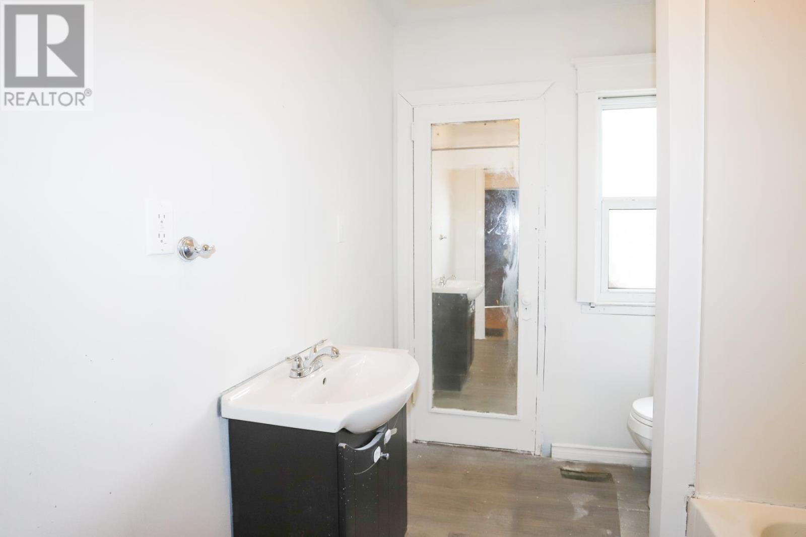 364 Albert St W, Sault Ste. Marie, Ontario  P6A 1B7 - Photo 31 - SM253184