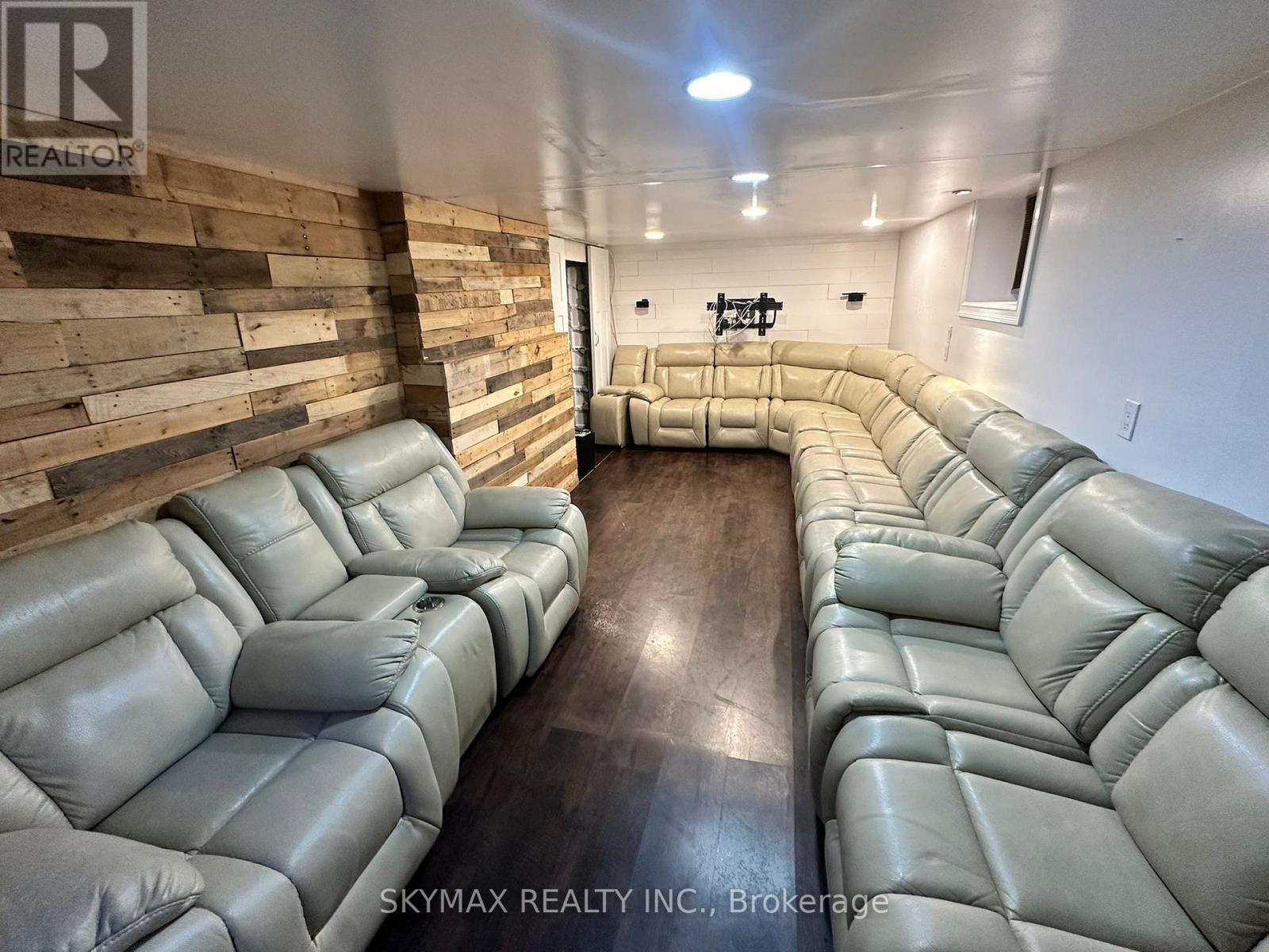 15 College Street, Toronto, Ontario  M9V 1H4 - Photo 8 - W12683176