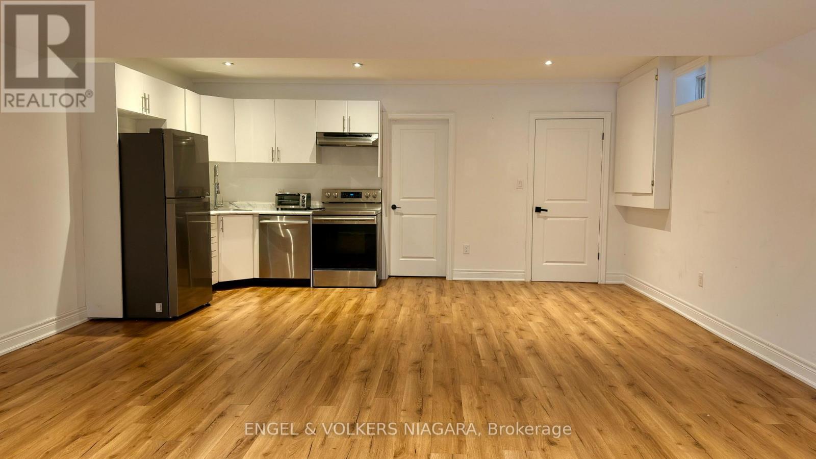 Lower/basement - 7171 Lionshead Avenue, Niagara Falls, Ontario  L2G 0A6 - Photo 3 - X12577334