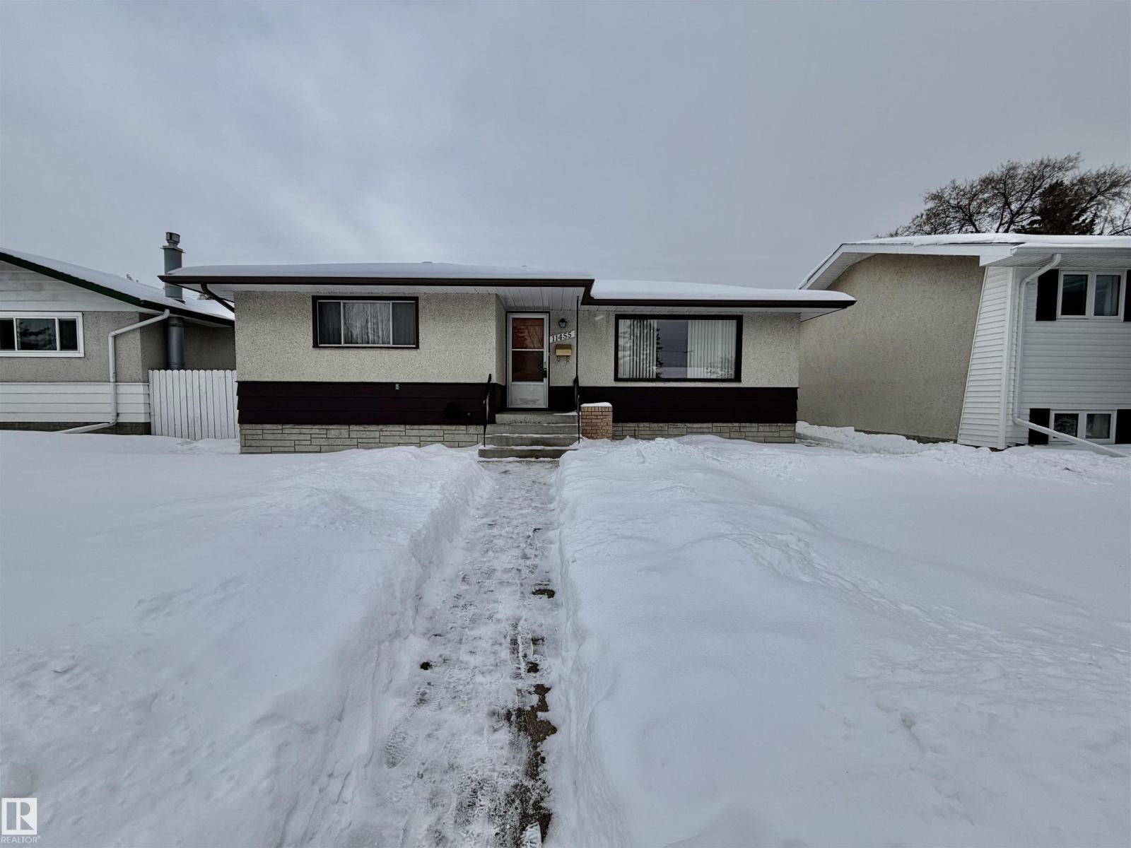 11455 44A AV NW, Edmonton, Alberta